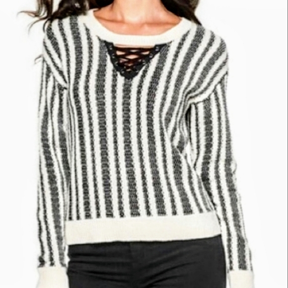 Rock & Republic Sweaters - Rock & Republic Black And Cream Striped Sweater Sz. L